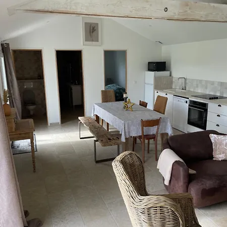 Longere Cosy Apartment Saint-Maurice-l'Exil Exterior photo