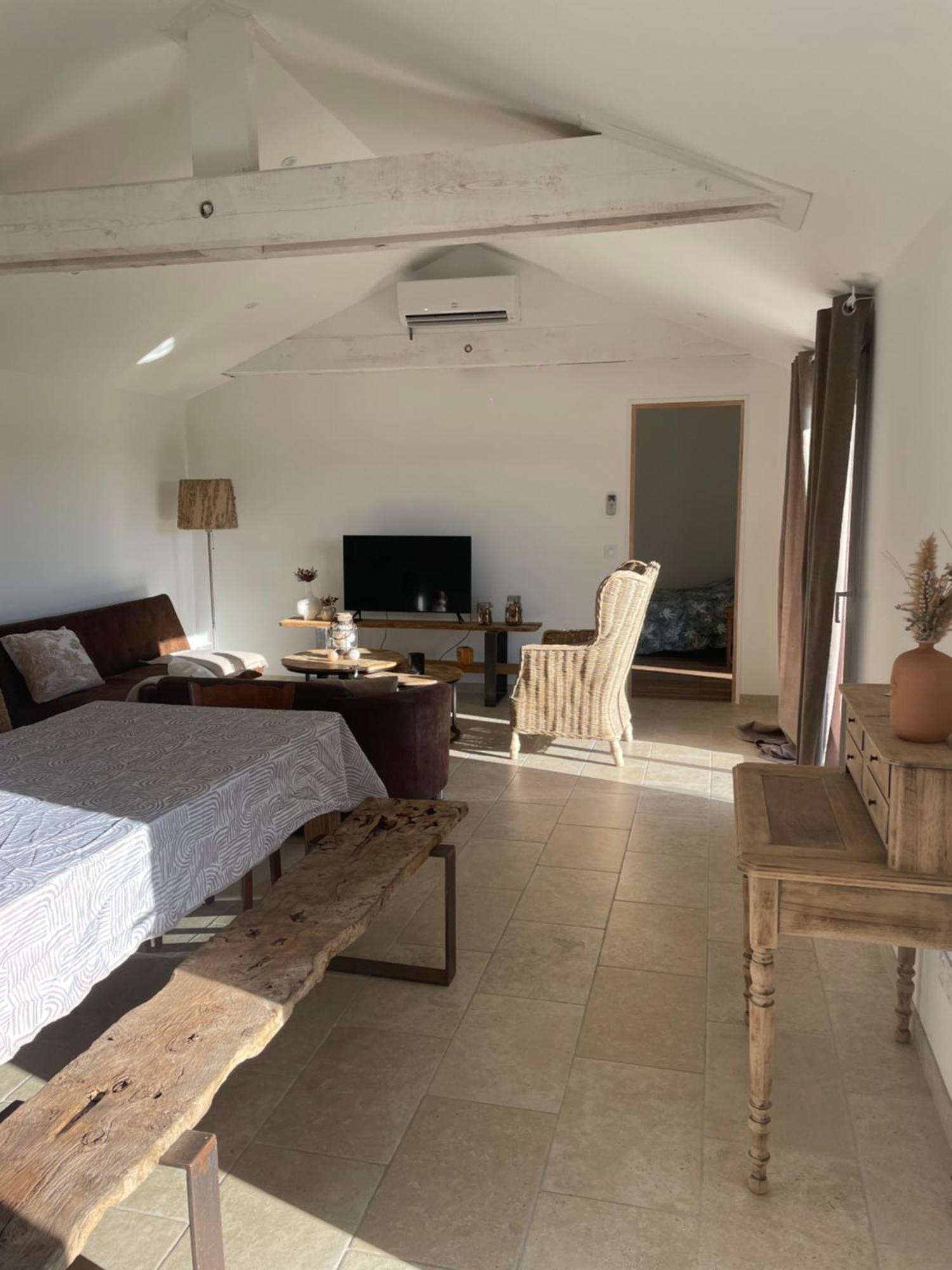 Longere Cosy Apartment